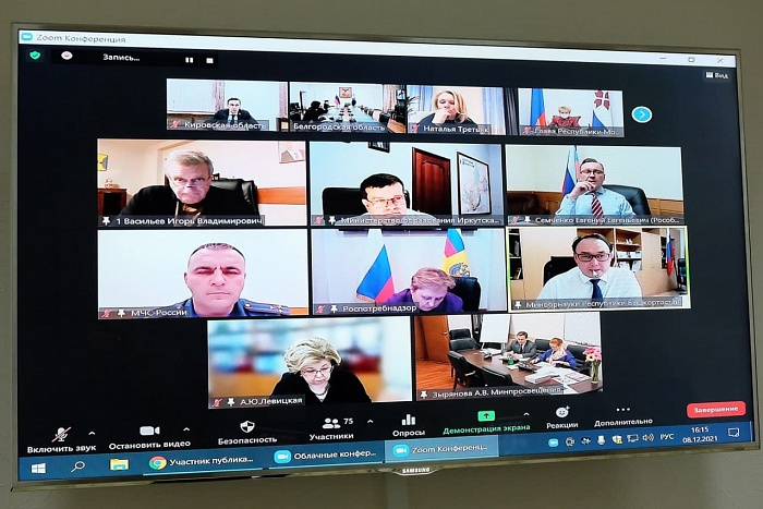 Губернатор Васильев рассказал, как организуют капитальный ремонт кировских школ