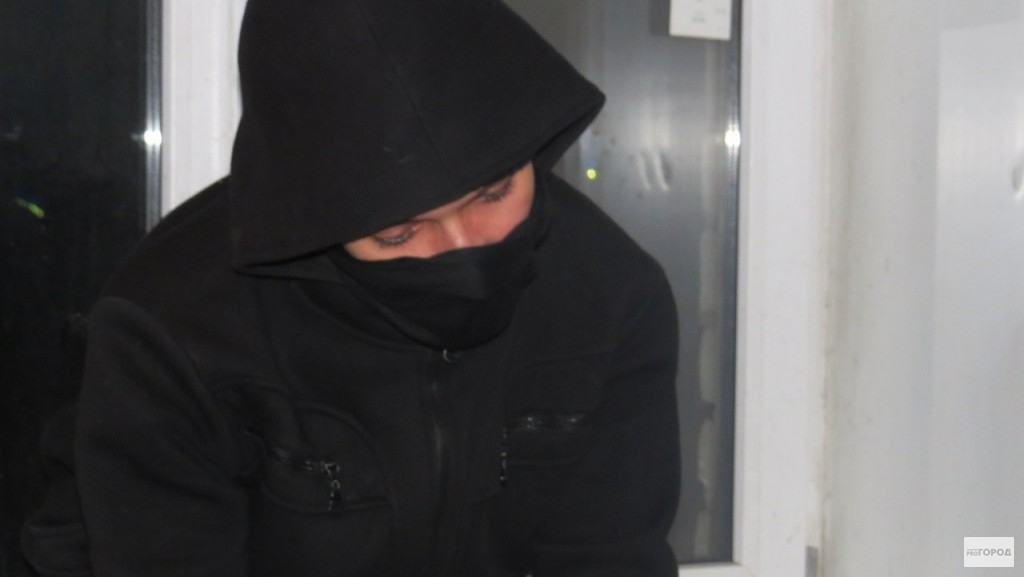 Кировчанин пытался вынести электроинструмент из ТРЦ на Луганской