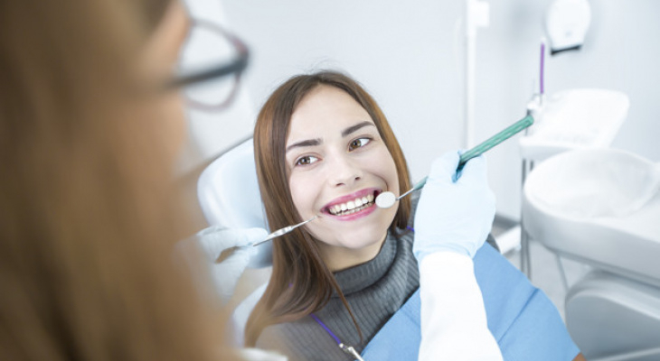 Зубная вкладка или пломба: что прочнее и долговечнее?