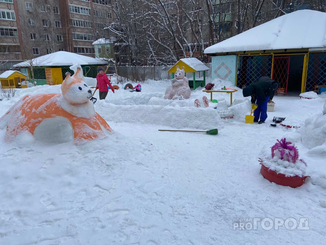 В администрации Кирова рассказали о работе детских садов в Новый год