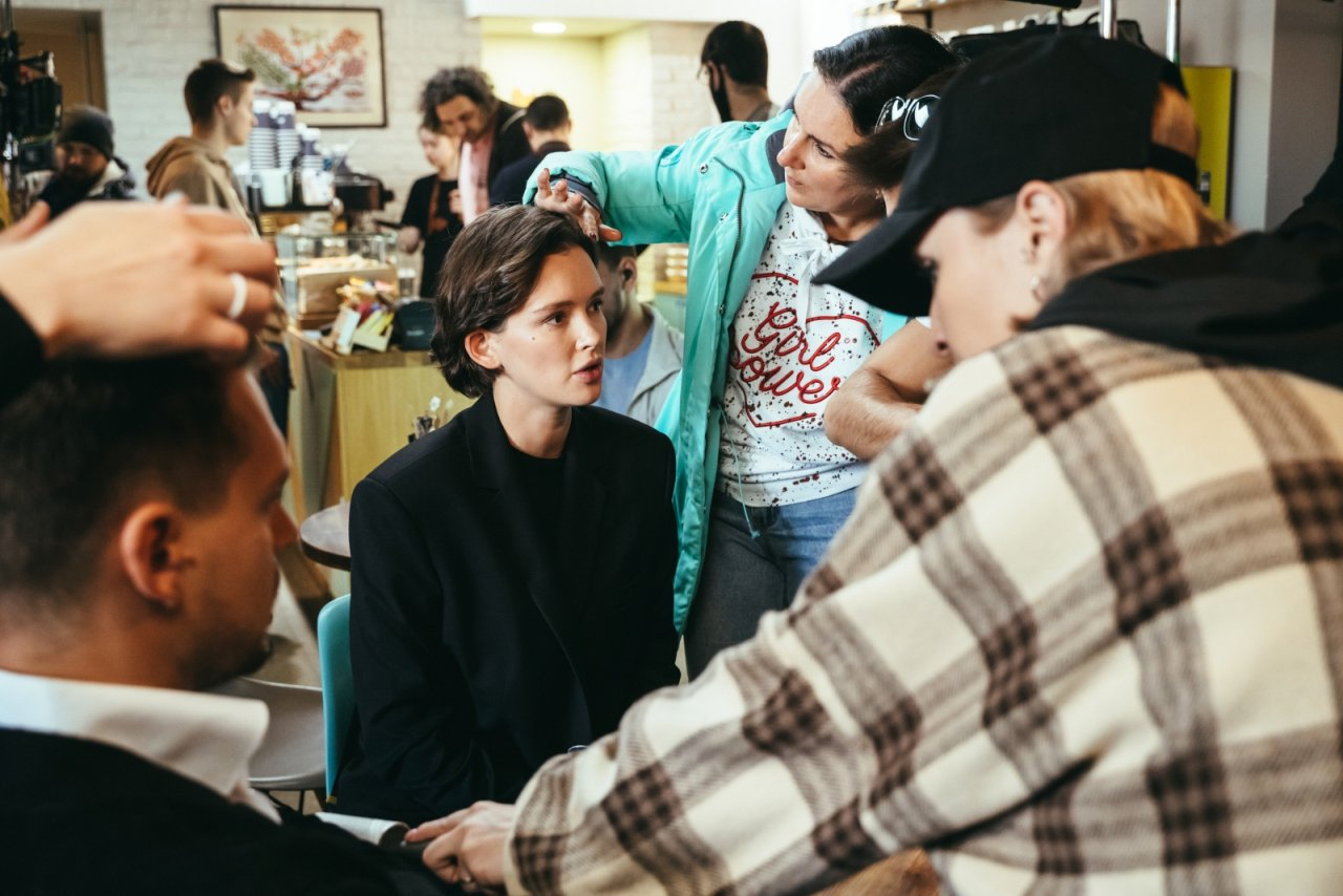 Премьеру сериала «The Телки» покажут Wink и more.tv