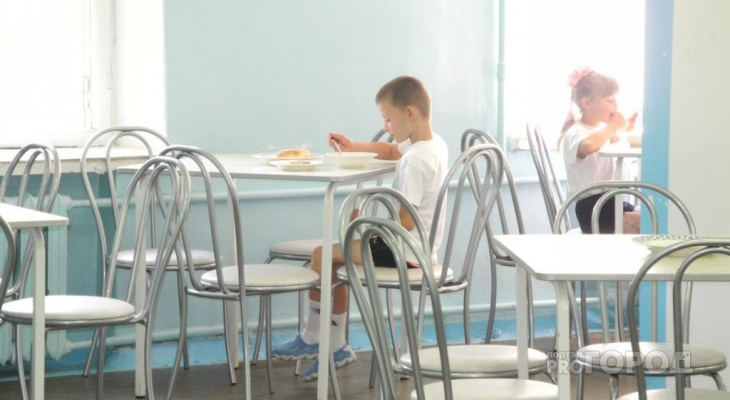 В Кировской области школьников кормили просроченной едой
