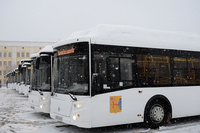 Кировскому перевозчику не хватает водителей, чтобы вывести на маршруты новые автобусы