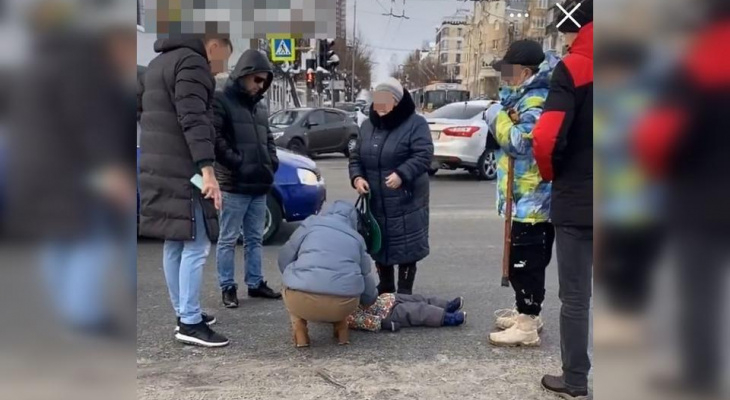 Следком РФ будет разбираться в ДТП с тремя сбитыми пешеходами у ТЦ "Крым" в Кирове