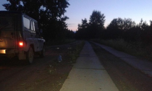 В Кировской области из УАЗика выпала девушка и сломала себе голень