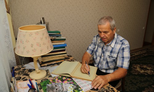 Уникальная история: кировчанин на протяжении 19 лет ежедневно пишет дневник о своей жизни