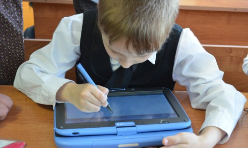 Школьникам из малообеспеченных и многодетных семей Кирова нужна помощь