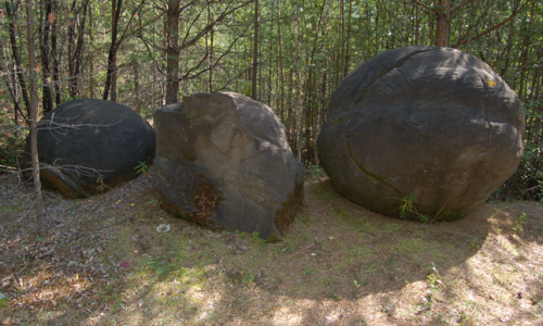В Киров собираются перевезти одно из чудес области Жуковлянские валуны