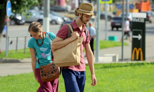 Фоторепортаж "Лица города": узнай себя и получи билеты в кино!