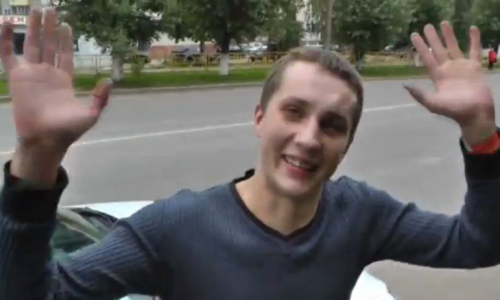 Видео: в Кирове задержали  компанию пьяных друзей, которые колесили по городу на "пятерке"