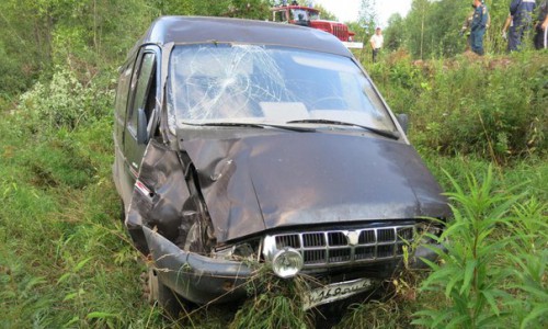 В Кировской области "Газель" вылетела в кювет: водитель в больнице