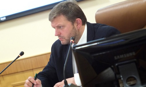 Никита Белых приказал вести строительство 10 крупных объектов в Кировской области под контролем камер