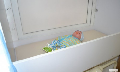 За бэби-боксы заступились российские чиновники