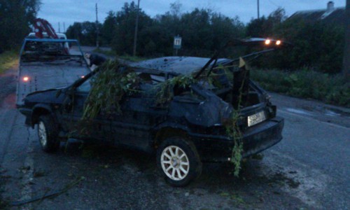Виновником ДТП в Кировской области, где пострадала 18-летняя девушка, оказался сотрудник ППС