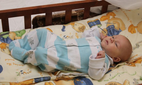 В Кировской области женщина временно отдала свою дочь в Дом ребенка и забыла про нее