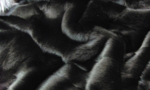 В Кирове летом норковую шубу можно купить на 50 % дешевле