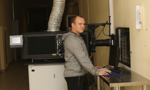 Киномеханик: «Пленочная бобина была диаметром около метра»