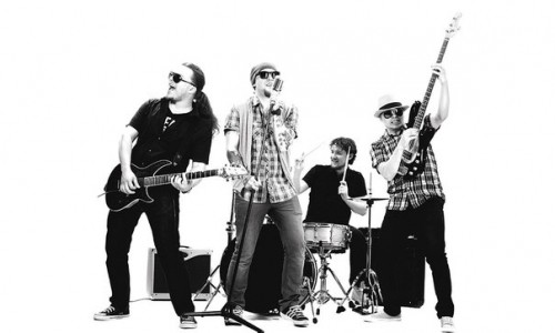 Плейлист от участников группы "Парк им.Кирова": песни, за любовь к которым стыдно