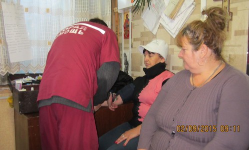 К четырем протестующим с ярмарки на Комсомольской приезжала "скорая"