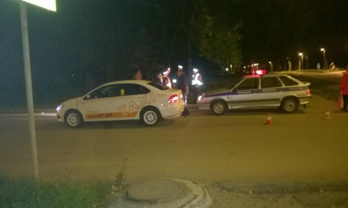 В Кирове таксист сбил 15-летнюю девушку
