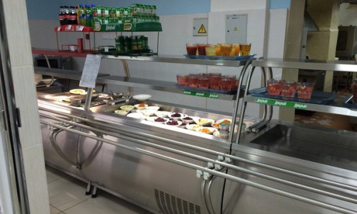 Тест-драйв: чем можно пообедать в университетской столовой на сто рублей