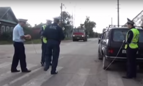 Видео: в Кировской области водитель "Нивы" сбил на "зебре" 10-летнего школьника