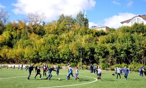 На стадионе «Трудовые резервы» обустраивают тренировочное поле