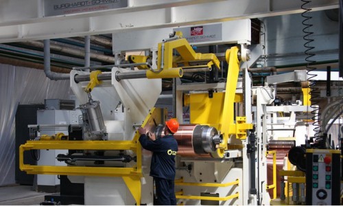 В Кирове на заводе «ОЦМ» кувалда упала на двух мужчин, один из них погиб