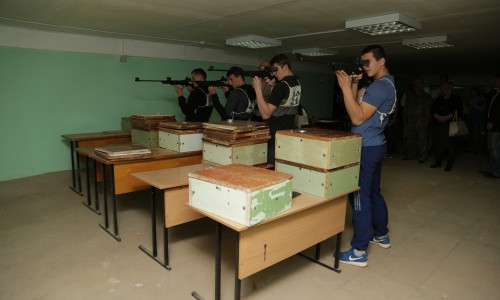 В центре Кирова подростки стреляли из пневматической винтовки