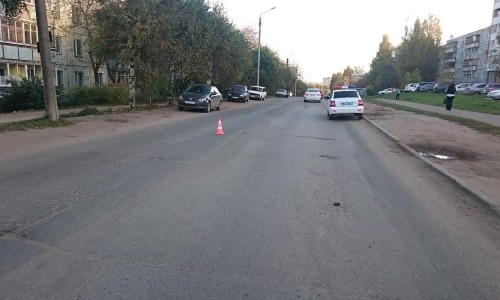 В Кирове водитель сбил 13-летнюю школьницу и скрылся с места ДТП