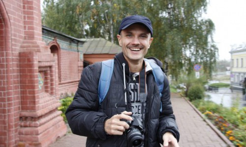 Актер кировского театра: "Музыка превращает рутинные дела в творчество"