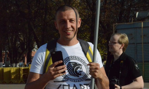 Лица города: зрители и участники марафона "Кросс наций"