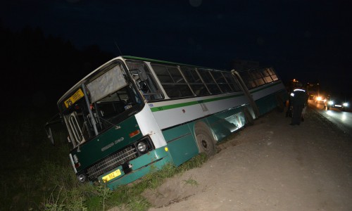 В Советске на полном ходу у рейсового автобуса отпали колеса