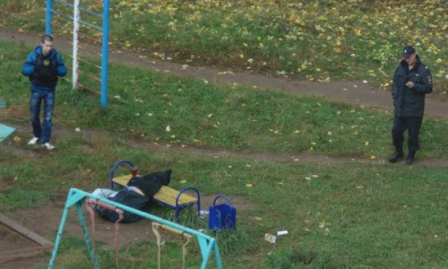 В Кирове наркоман со спайсом в кармане заснул на детской площадке