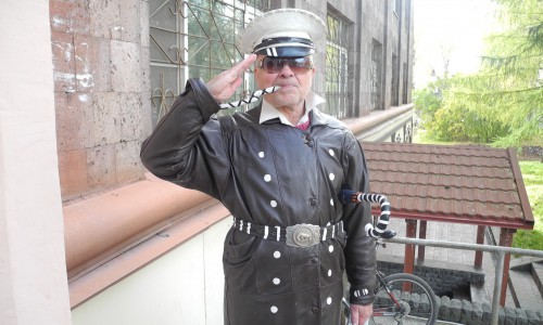 Вятский модник назвал свой новый костюм в честь капитана «Титаника»