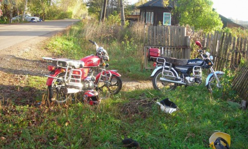 В поселке Ленинское столкнулись два мопеда: оба водителя были пьяными