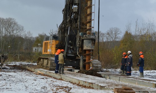 Фото: в Чистых прудах официально запустили строительство путепровода