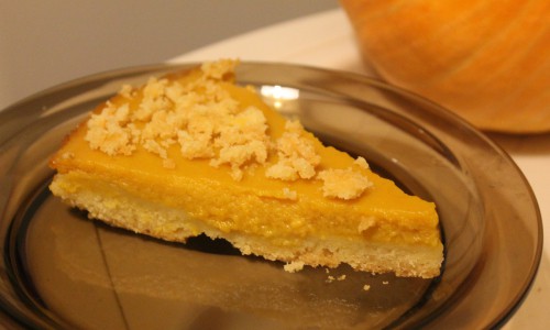 Небанальный десерт: пирог с тыквенной начинкой