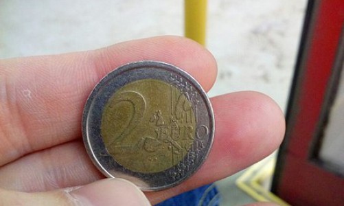 В Кирове мужчине сдали в автобусе 2 евро