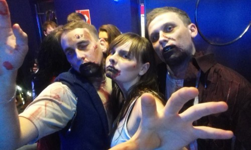 Предпремьерный показ "Ходячих мертвецов" в Кирове: девушки кричали от страха