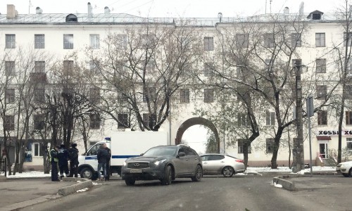 На Октябрьском проспекте полицейская «ГАЗель» столкнулась с «Инфинити»