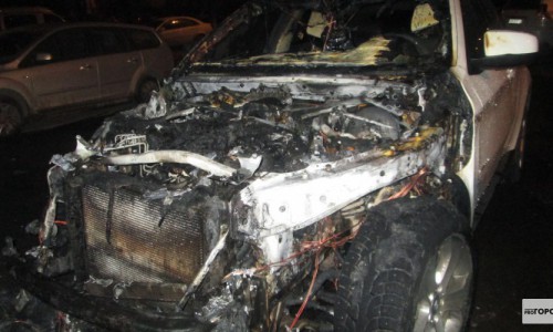 В Кирове ночью сгорел внедорожник Volvo за 3 миллиона рублей