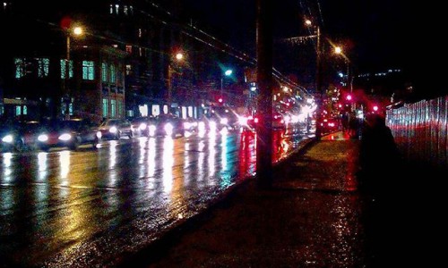 Вторник в Кирове: снеговик, осеннее настроение и вечерний город