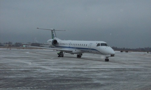 В Кирове при посадке самолета произошло ЧП