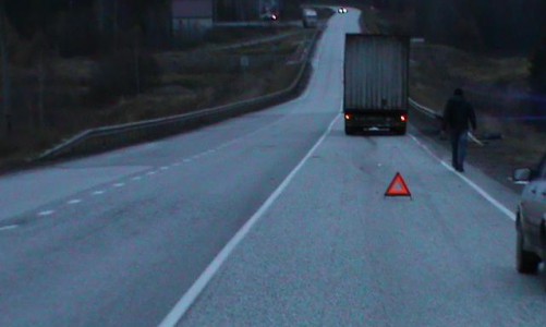 В Кировской области грузовик насмерть сбил пешехода