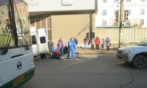 Подробности аварии на Октябрьском проспекте: мальчика сбила дама на «Лексусе»