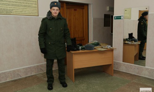 Осенний призыв в Кирове: новобранцы будут служить в новой офисной форме одежды