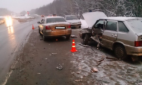 На трассе "Вятка" в аварии пострадала десятимесячная девочка: водитель был пьян