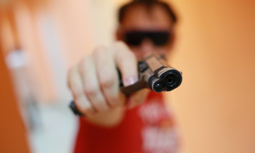 В Кировской области вор вломился в чужой дом с игрушечным пистолетом