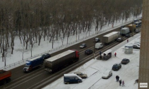 Что обсуждают в Кирове этим утром: транспортный коллапс и жесткость ветерана МВД